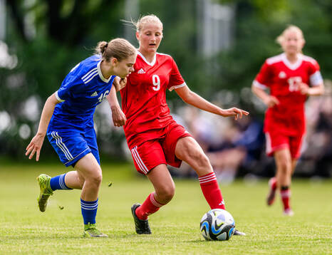 Agnes Delander och Ines Rydehn