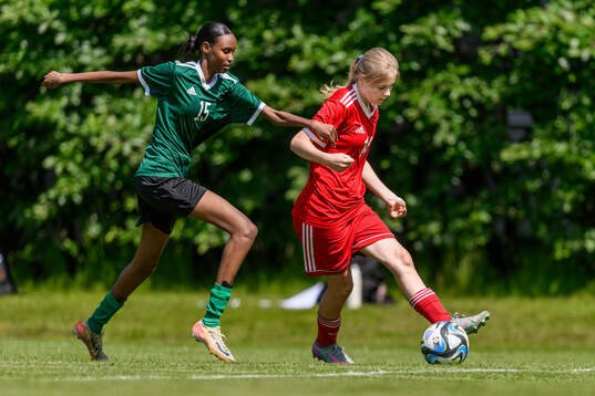Yasmin Finey och Tilde Persson