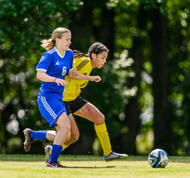 Freja Anderberg, Kalmar FF och Jasmine Okoh, Tottenham