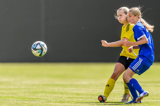 Andrea Nylöf, Djurgårdens IF FF och Freja Andersson,