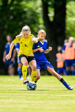 Andrea Nylöf, Djurgårdens IF FF och Freja Andersson,