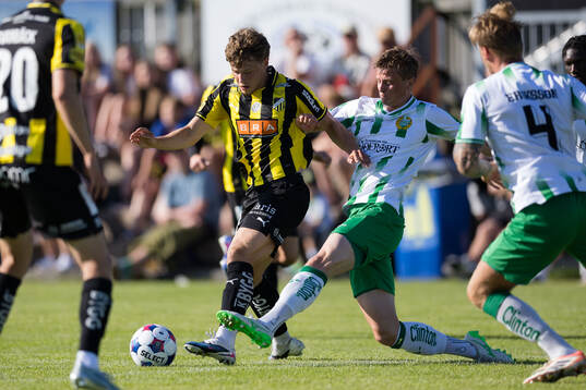 Häckens Gustav Lindgren och Hammarbys Frederik Winther