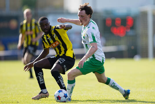 Häckens Brice Wembangomo och Hammarbya Noah Persson
