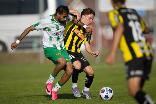Hammarbys Montader Madjed och Häckens Chris Jansson