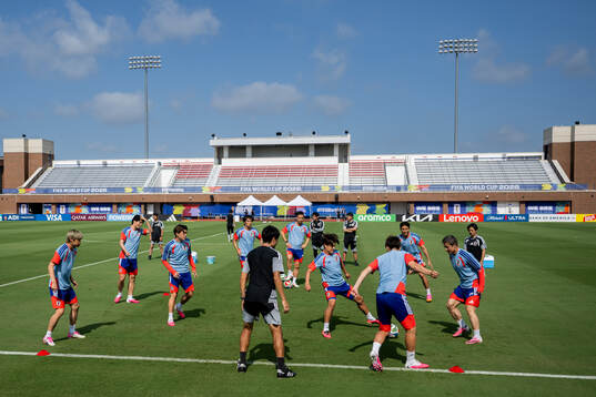 Bläddra bland fler bilder av Football, FIFA World Cup 2026, day 14, Japan, Training
