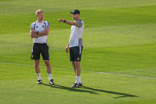 Head coach Graham Potter and assistant coach Andreas