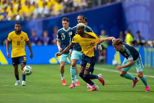 Nilson Angulo of Ecuador and Joshua Kimmich of Germany