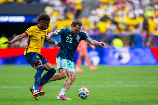 Kevin Rodriguez of Ecuador and David Raum of Germany