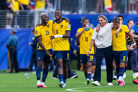 Moises Caicedo, Willian Pacho, Head coach Sebastián
