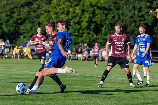 Galtabäcks Hampus Danielsson och Böljan Falkenbergs Adam
