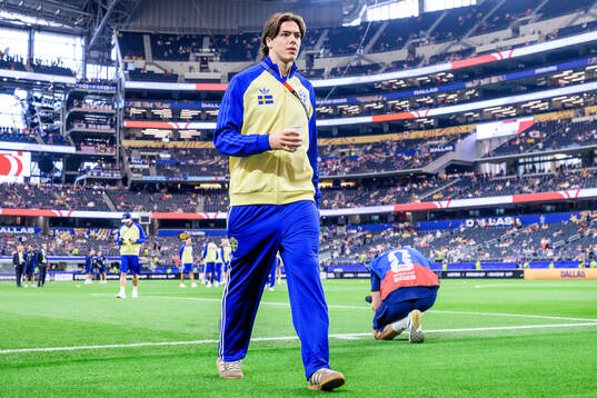 Goalkeeper Jacob Widell Zetterström of Sweden
