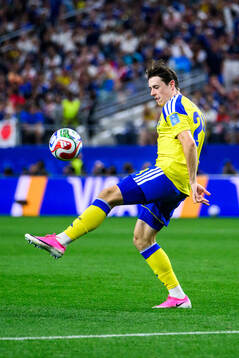 Elliot Stroud of Sweden