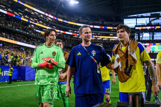 Goalkeeper Jacob Widell Zetterström and Victor Nilsson