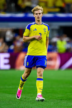 Lucas Bergvall of Sweden