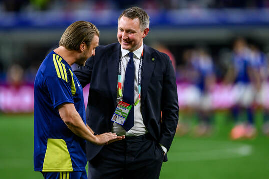 Assistant coach Björn Hamberg of Sweden and Kim