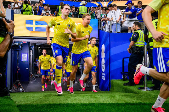 Elliot Stroud and Herman Johansson of Sweden