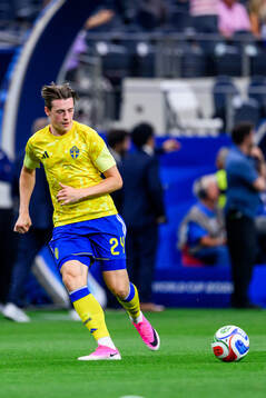 Elliot Stroud of Sweden