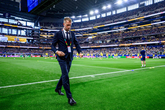 Head coach Graham Potter of Sweden