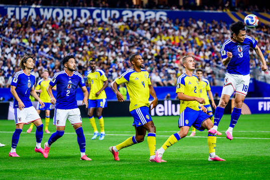 Isak Hien and Gustaf Lagerbielke of Sweden and Ayase Ueda