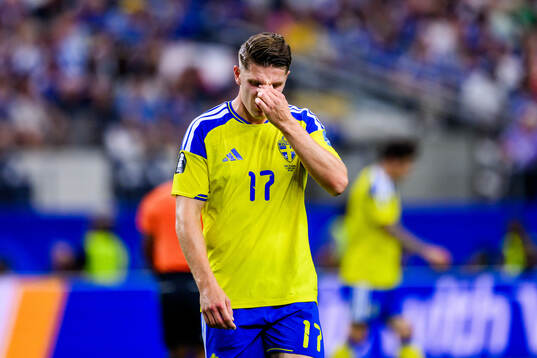Viktor Gyökeres of Sweden looks dejected