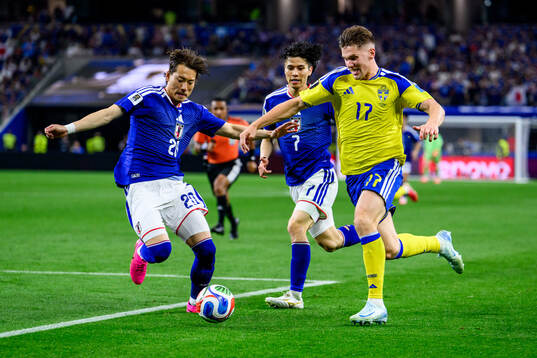 Ayumu Seko of Japan and Viktor Gyökeres of Sweden
