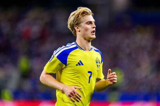 Lucas Bergvall of Sweden