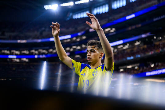 Yasin Ayari of Sweden
