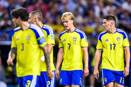 Lucas Bergvall and Viktor Gyökeres of Sweden looks dejected