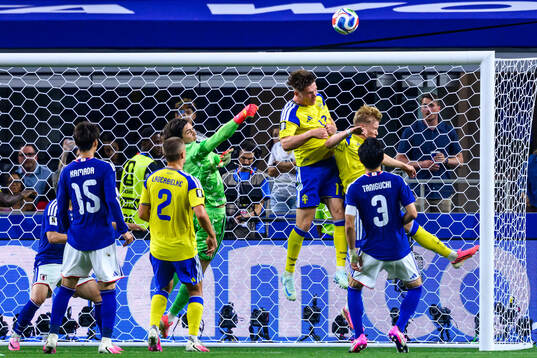 Goalkeeper Jacob Widell Zetterström, Viktor Gyökeres and