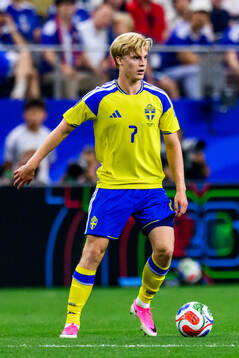 Lucas Bergvall of Sweden