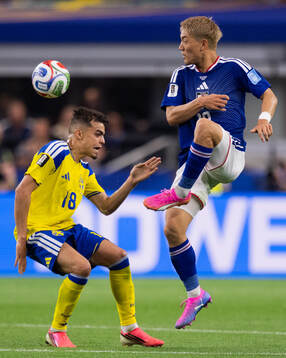 Yasin Ayari of Sweden and Ritsu Doan of Japan