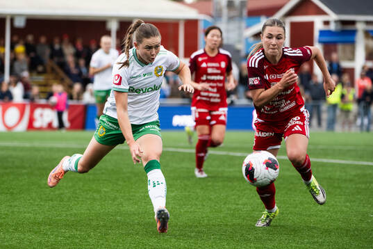 Hammarbys Svea Rehnberg och Piteås Alexandra Hellekant