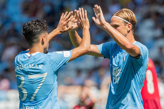 Malmö FFs Oscar Sjöstrand jublar