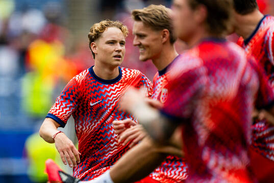 Andreas Schjelderup and Martin Ødegaard of Norway