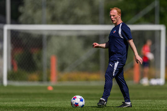 Manager Stevie Grieve