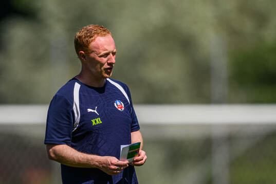 Manager Stevie Grieve