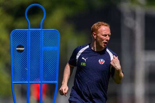 Manager Stevie Grieve