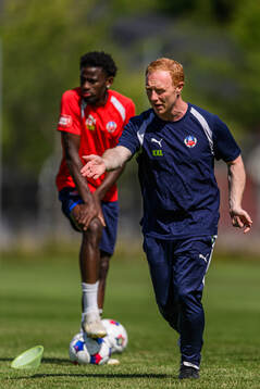 Manager Stevie Grieve