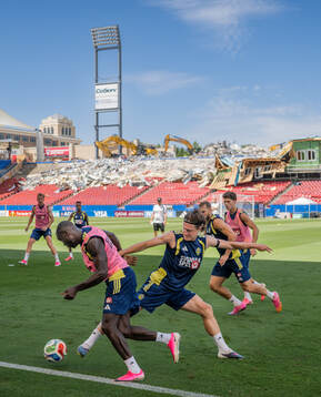 Ken Sema and Mattias Svanberg of the Swedish national