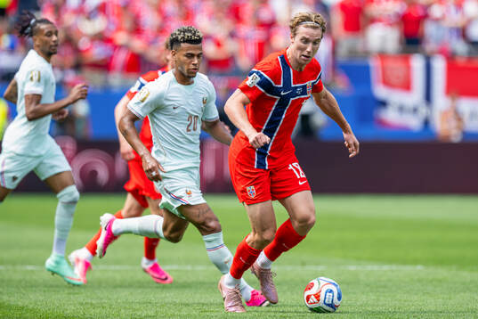 Desire Doue of France and Kristian Thorstvedt of Norway
