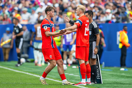 Henrik Falchener and Sondre Langås of Norway