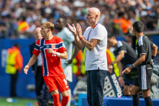 Head coach Ståle Solbakken of Norway
