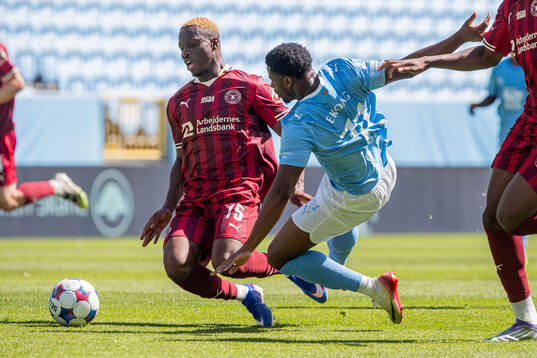 Midtjyllands Djé Beni och Malmö FFs Emmanuel Ekong