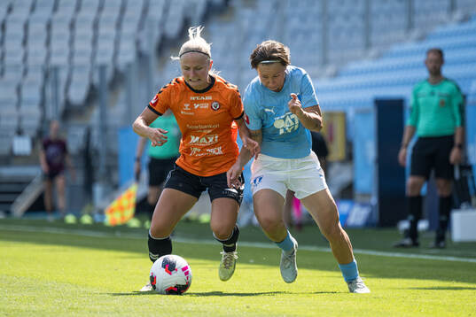Kristianstads Lova Sternfeldt och Malmö FFs Miljana