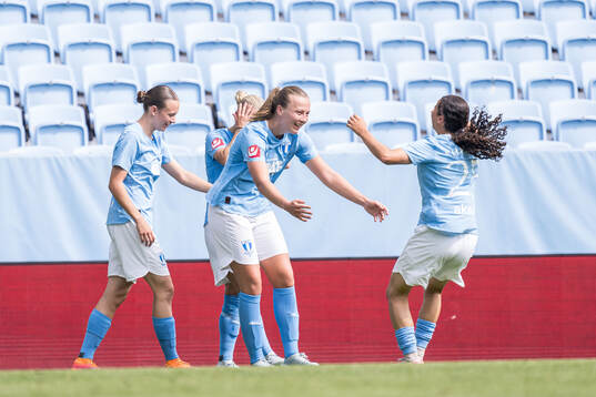 Malmö FFs Sara Kanutte Sørensen Fornes och Mayar Khatawi