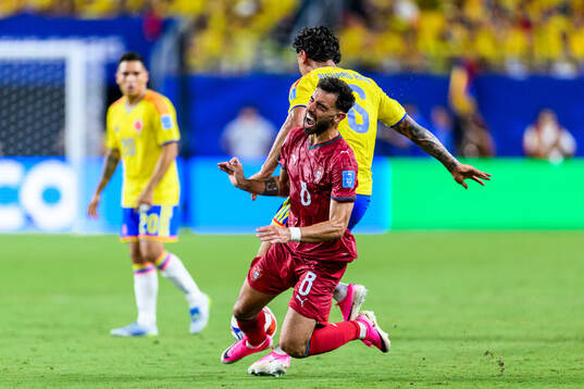 Bruno Fernandes of Portugal and Richard Rios of Colombia