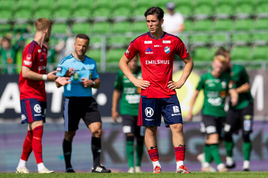 Östers Hannes Bladh Pijaca deppar