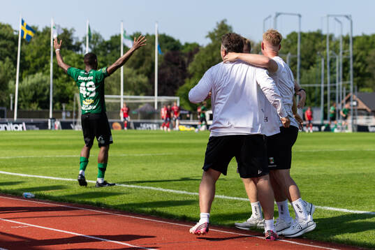 Varbergs bänk jublar