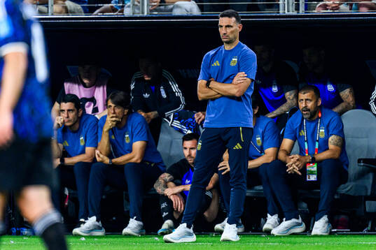 Lionel Messi and Head coach Lionel Sebastián Scaloni of