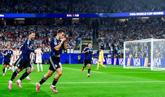 Giovani Lo Celso of Argentina celebrates
